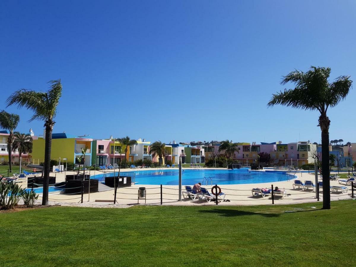 Marina De Albufeira Orada Resort - 2-Bed Apartment With Huge Pool 外观 照片